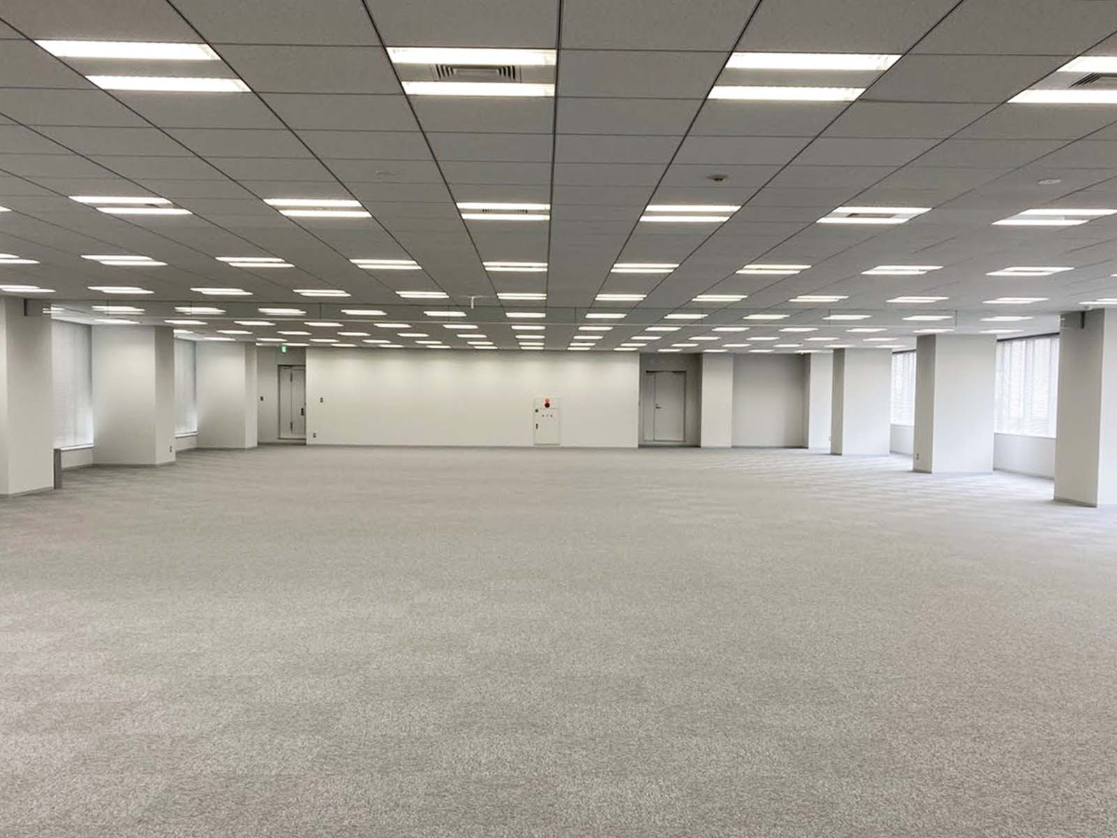 オフィス室内参考画像