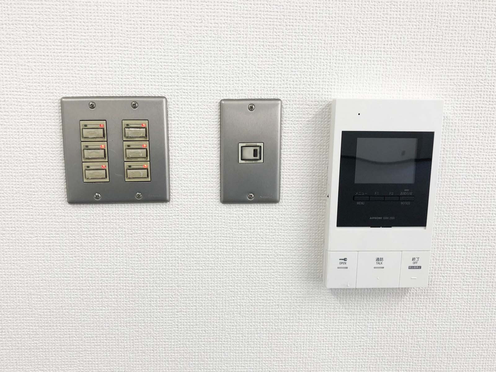 スイッチ類