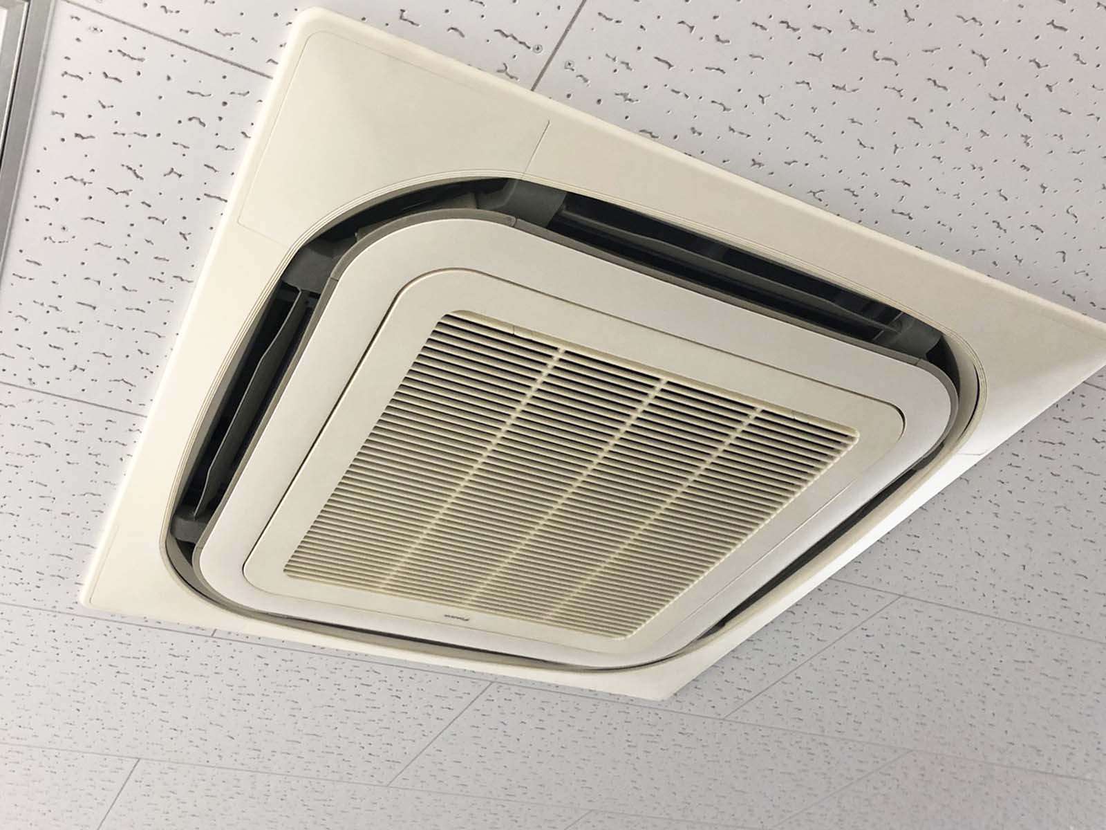 空調