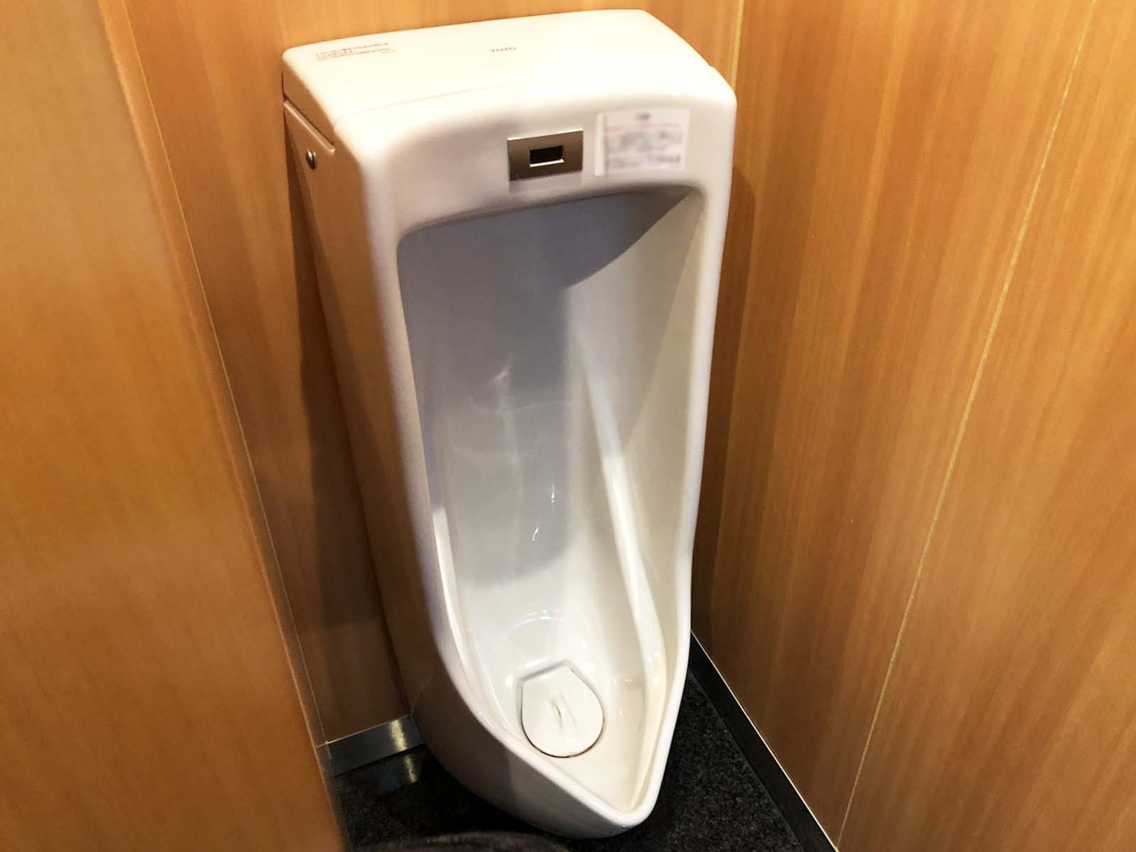 男性用トイレ