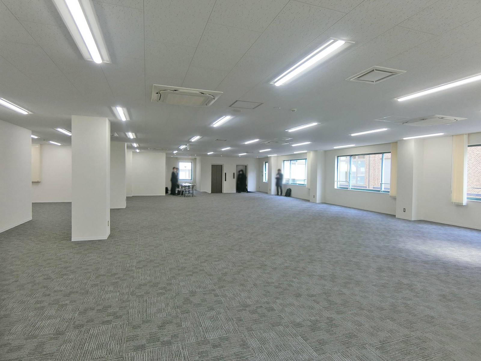 オフィス室内参考画像（5階・81坪）