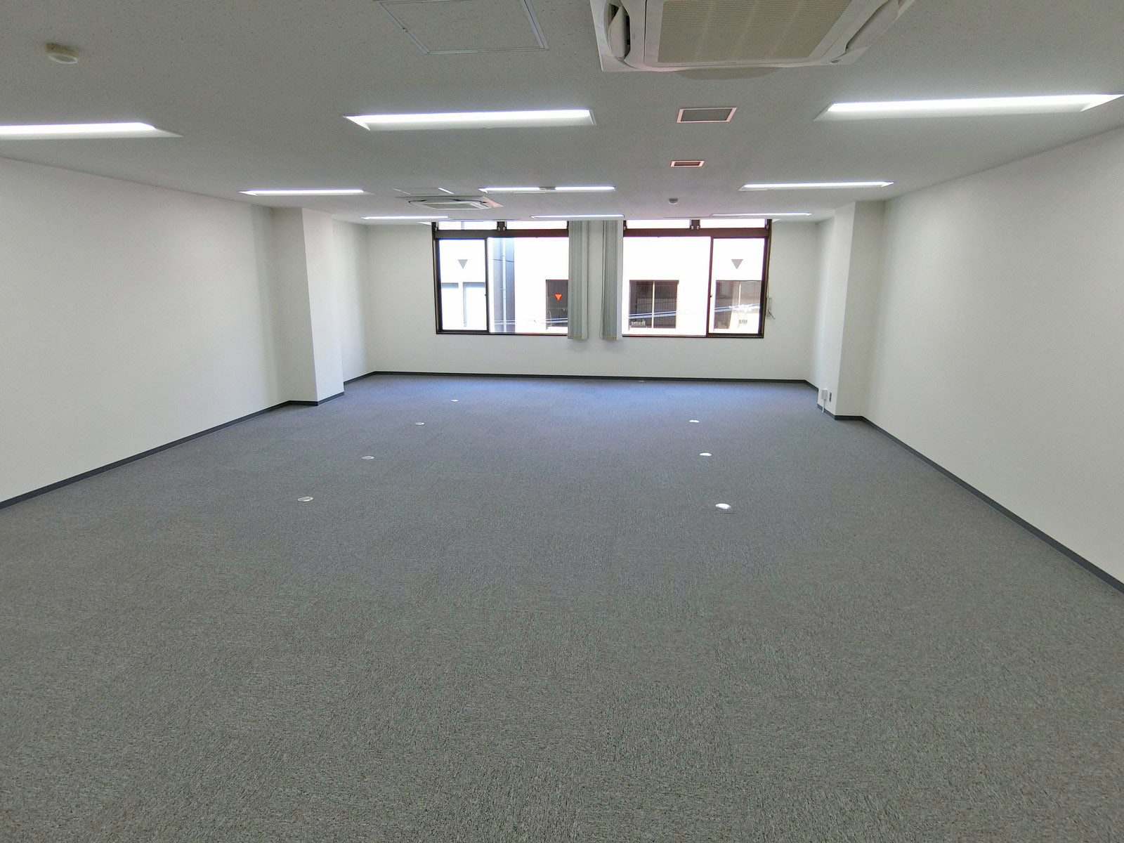 オフィス室内参考画像（4階・約24坪）