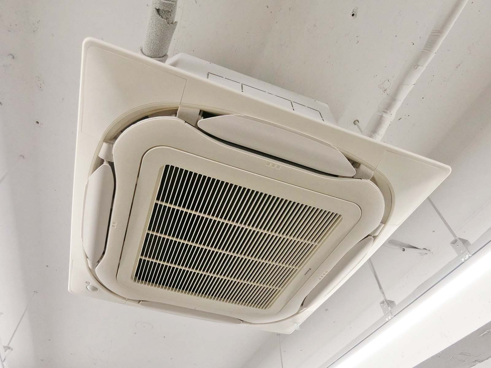 空調