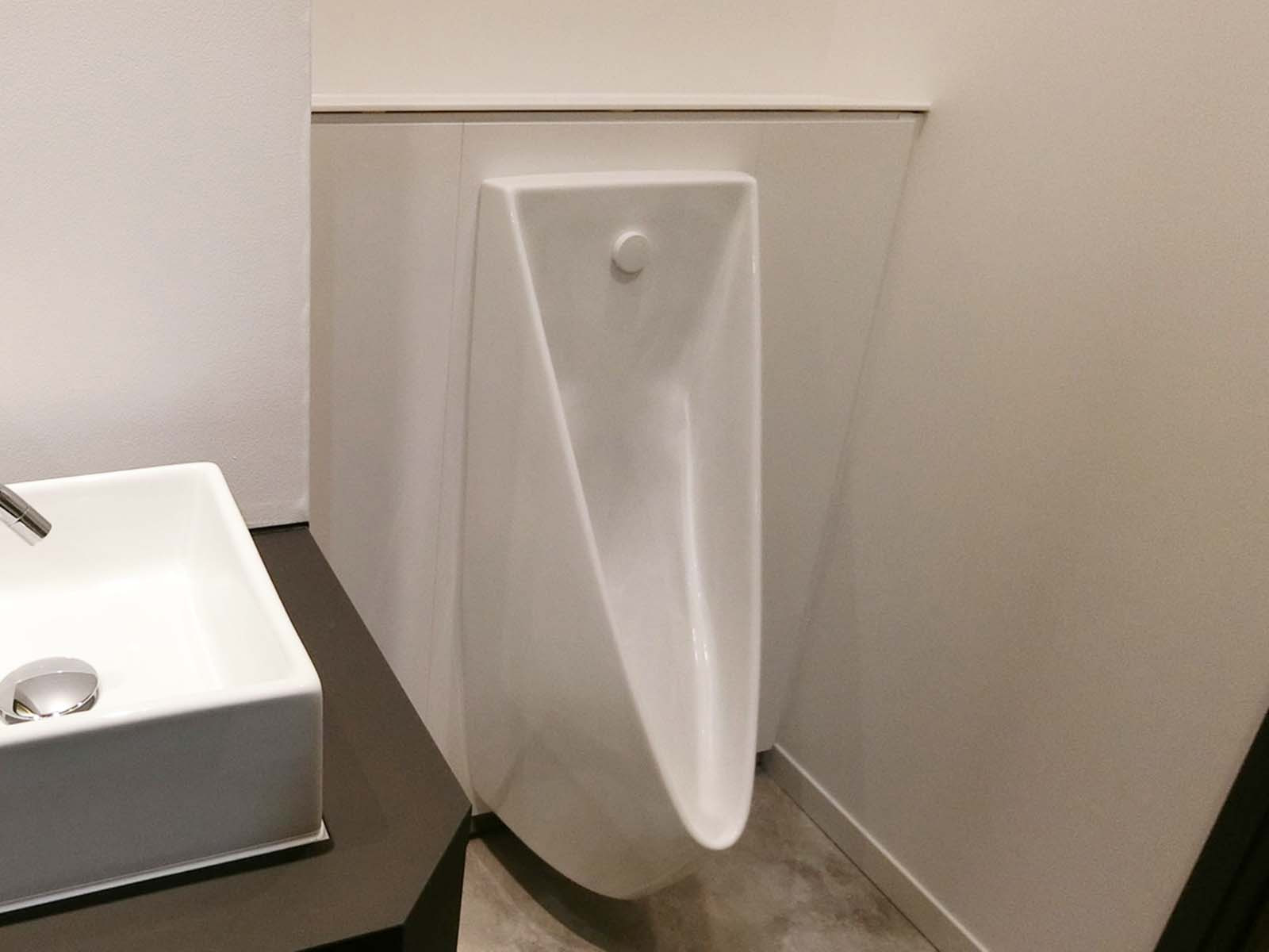 男性用トイレ