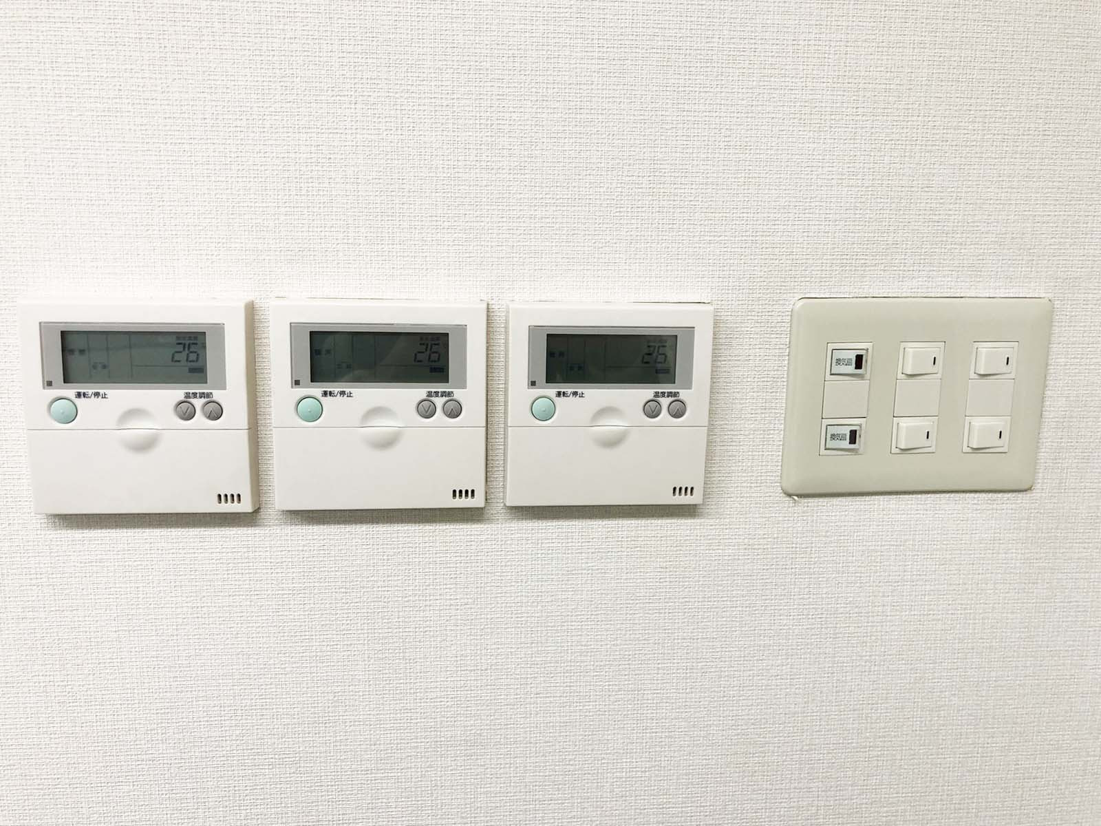 スイッチ類