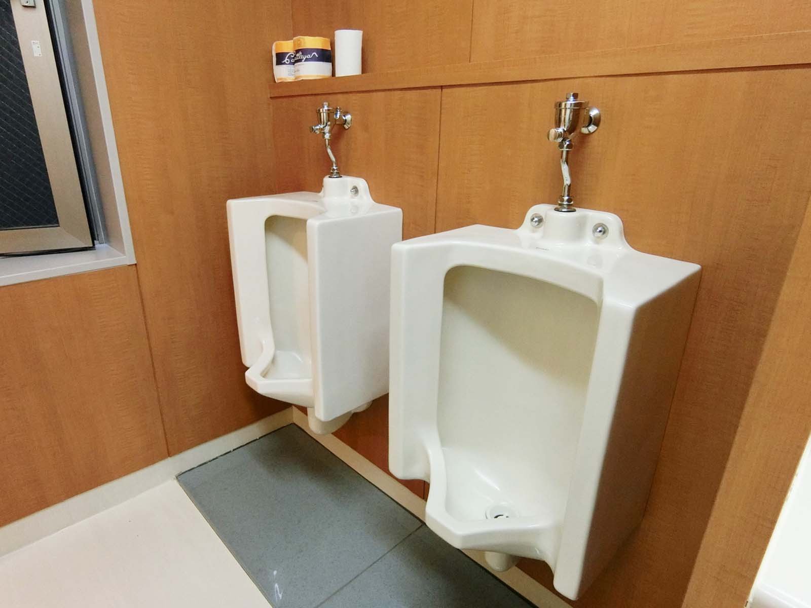 男性用トイレ