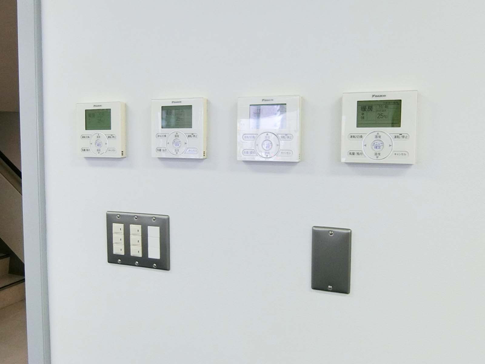 スイッチ類