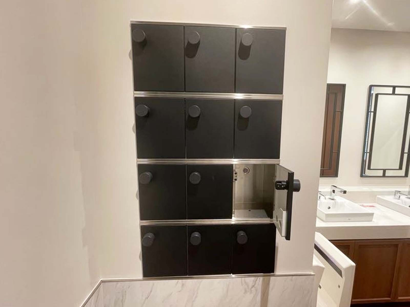トイレ内の小物入れ
