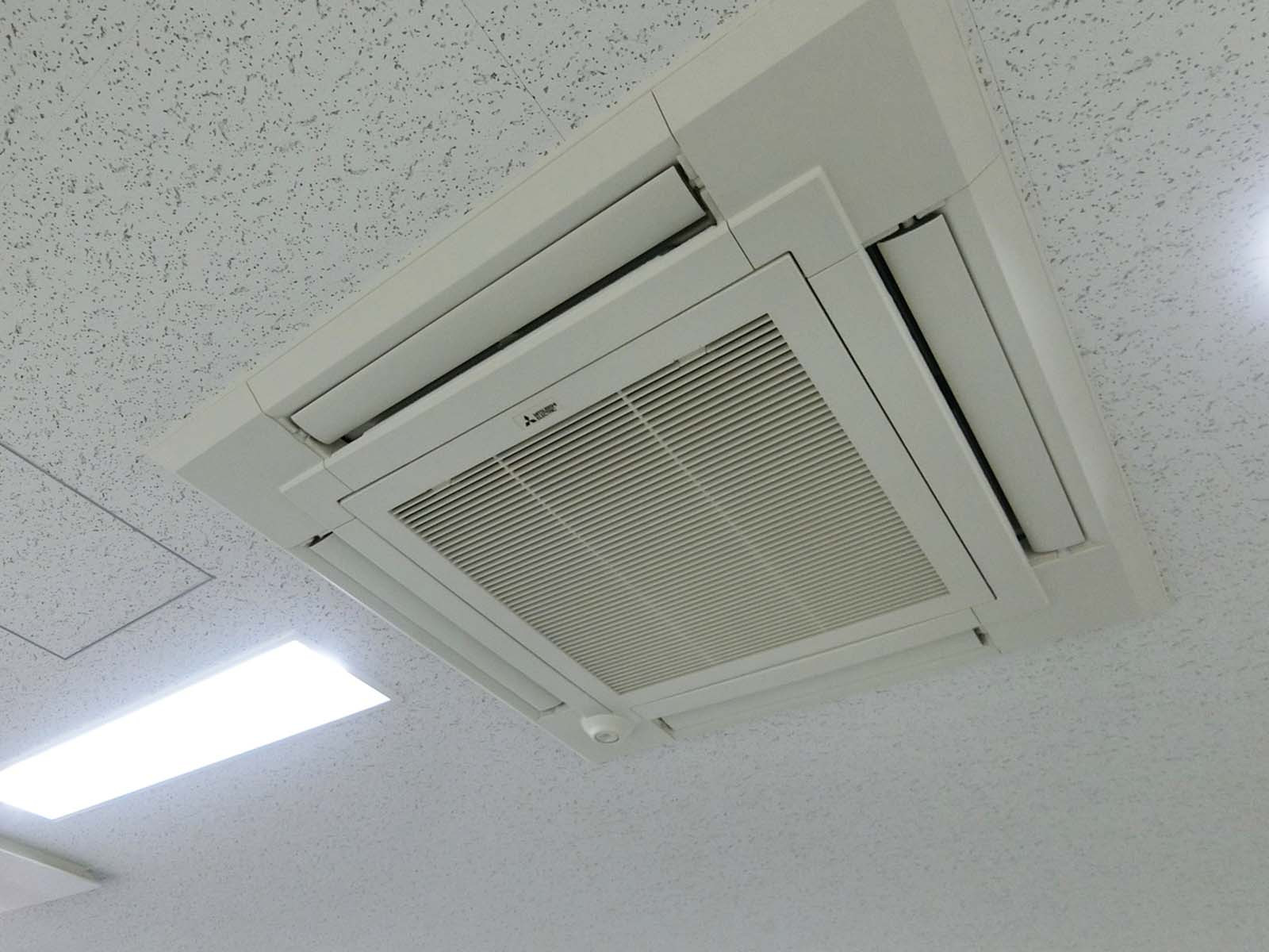 空調