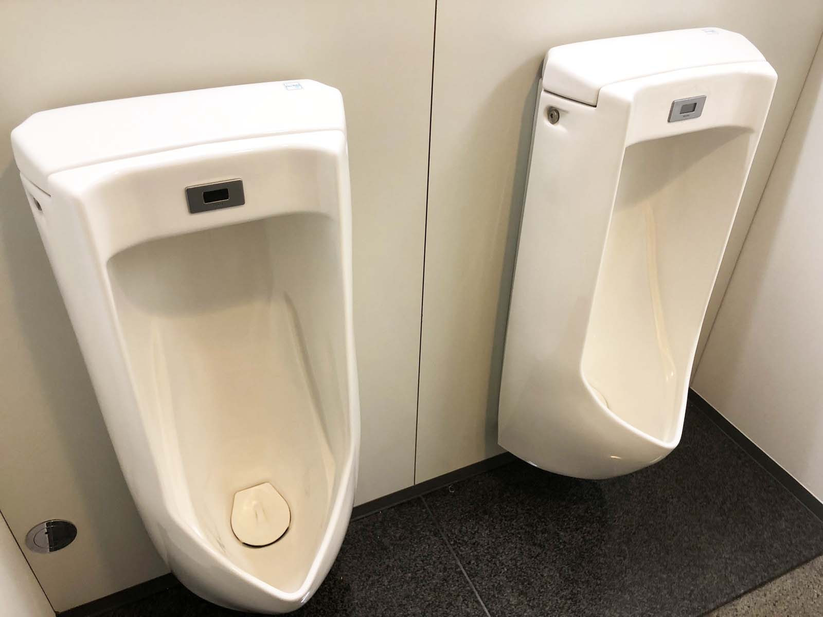 男性用トイレ
