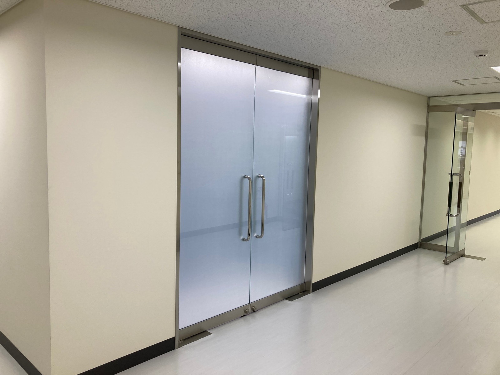 貸室出入り口