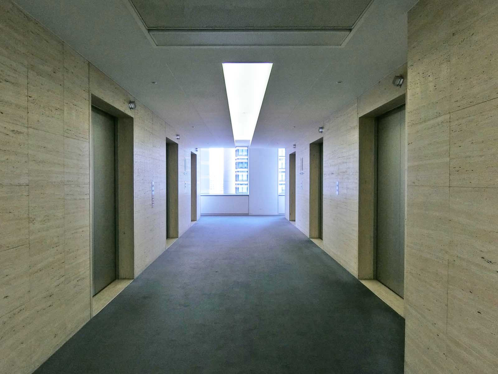 エレベーターホール