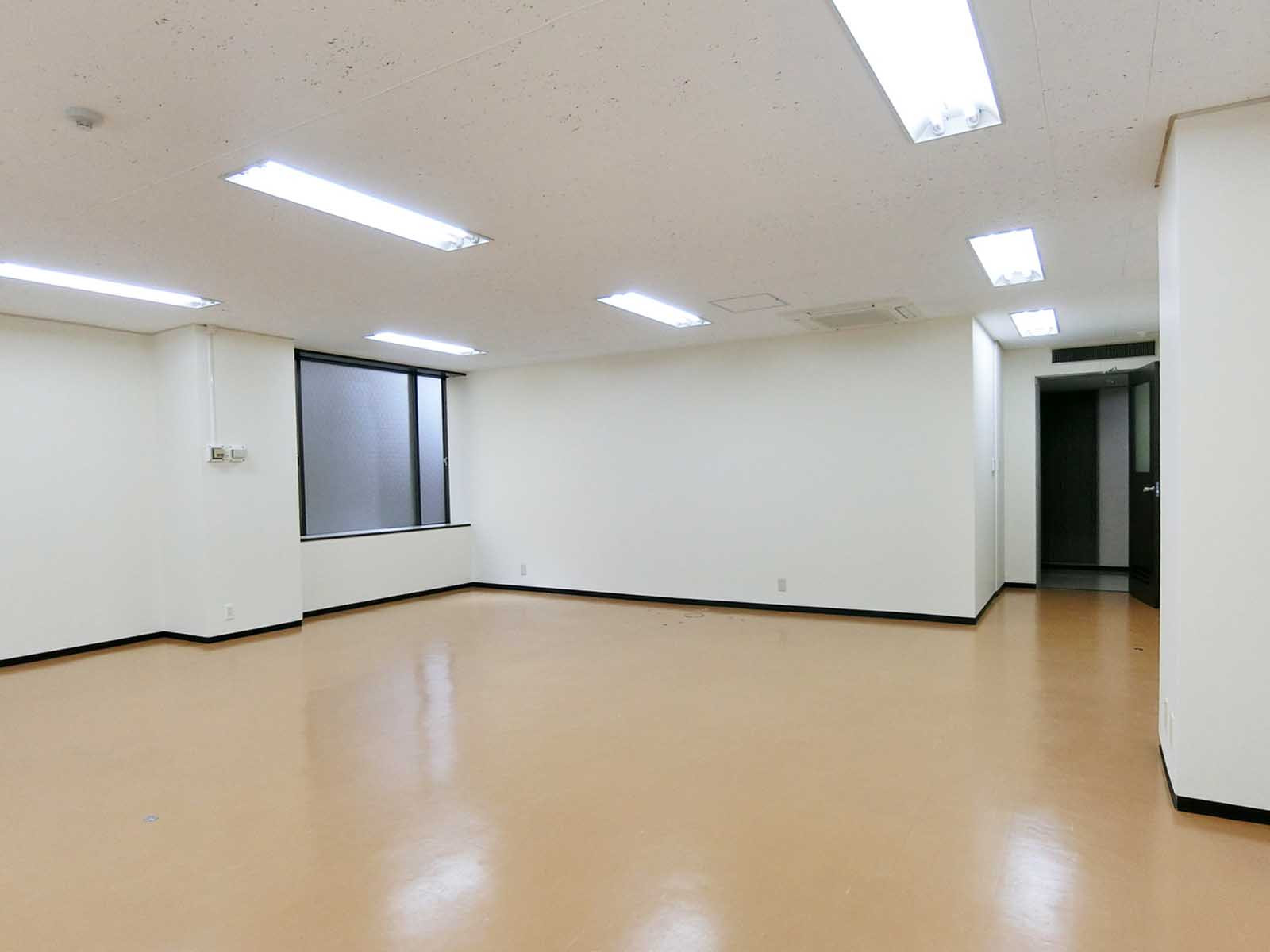 オフィス室内参考画像