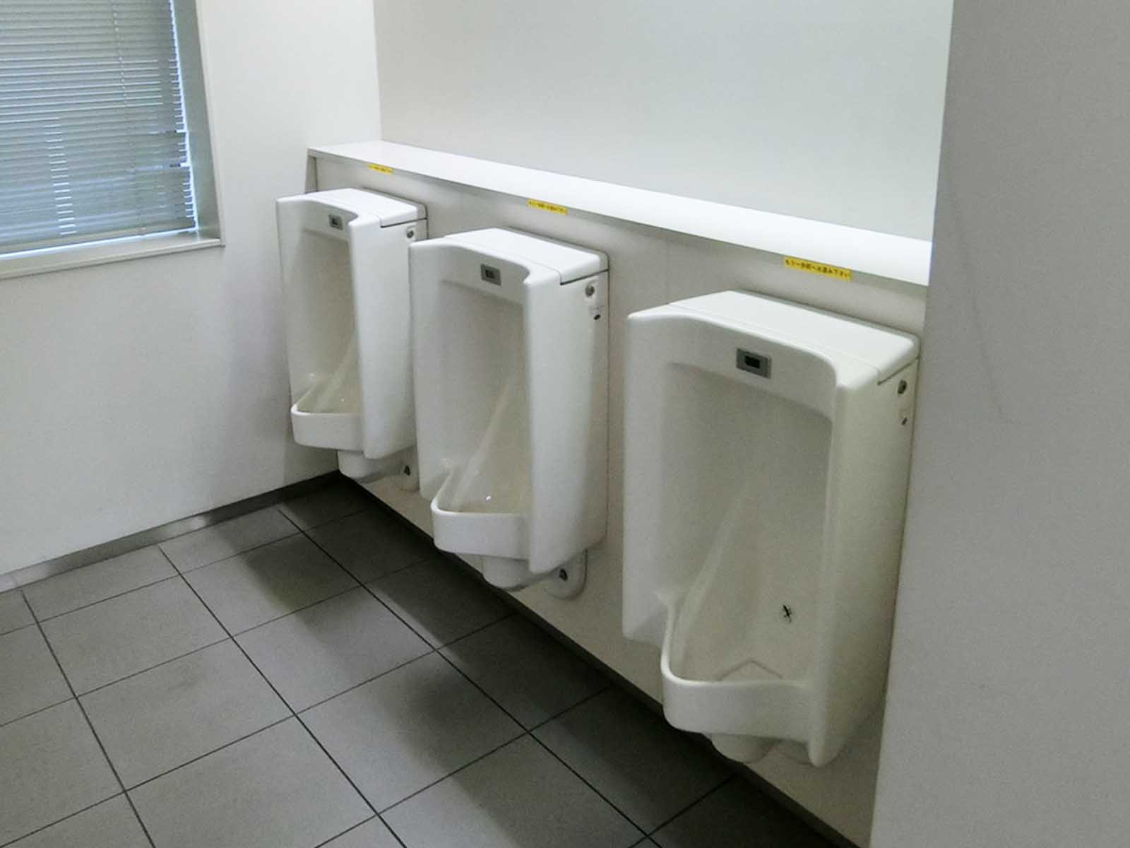 男性用トイレ