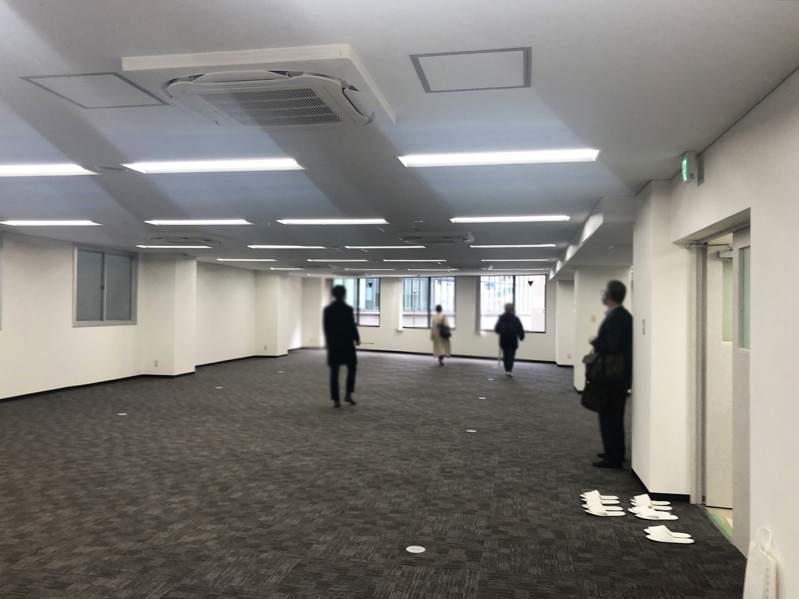 別角度の様子