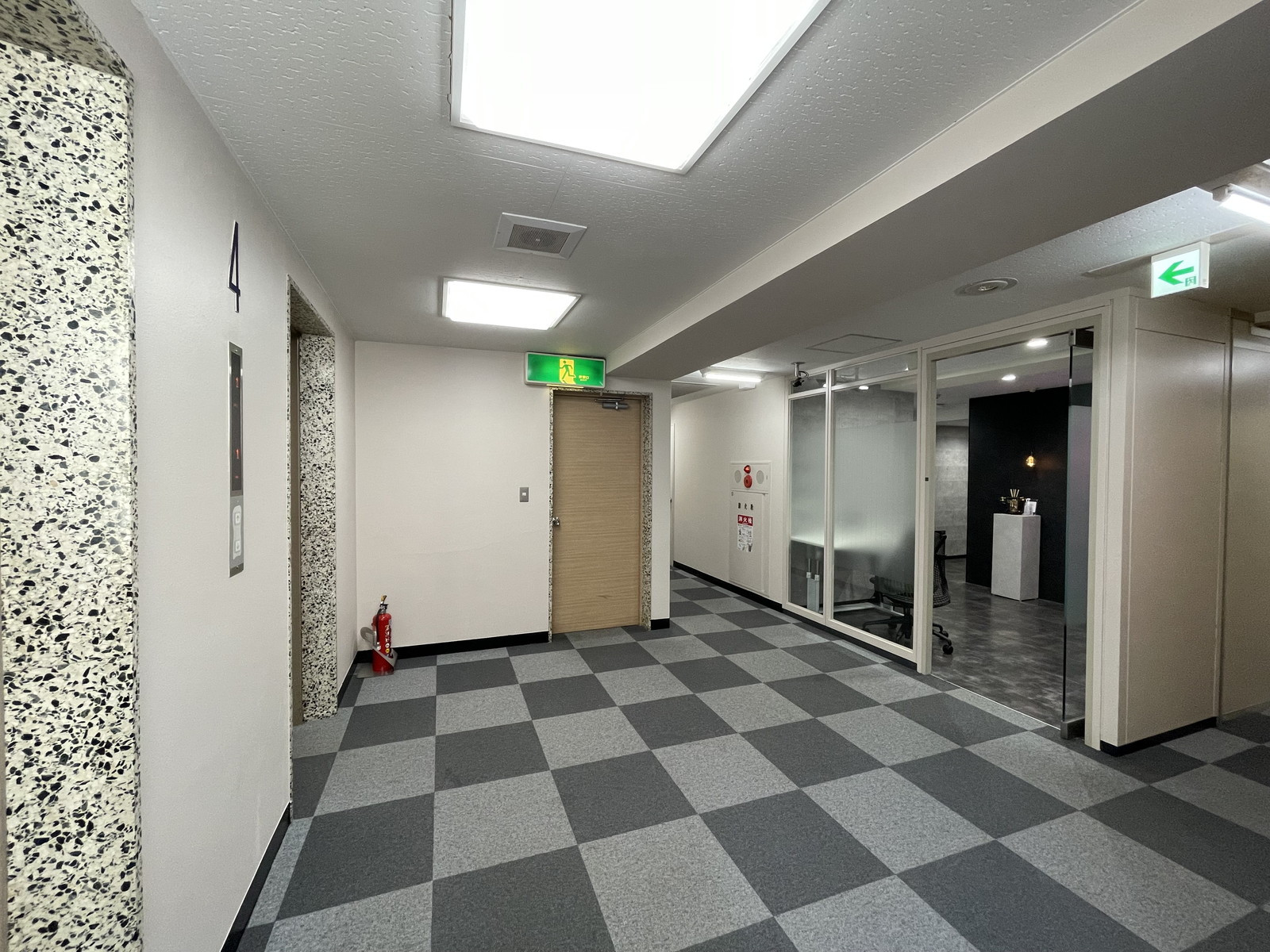 エレベーターホール