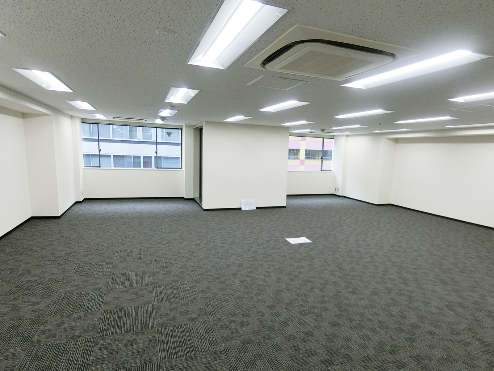 オフィス室内参考画像(5階・約32坪)