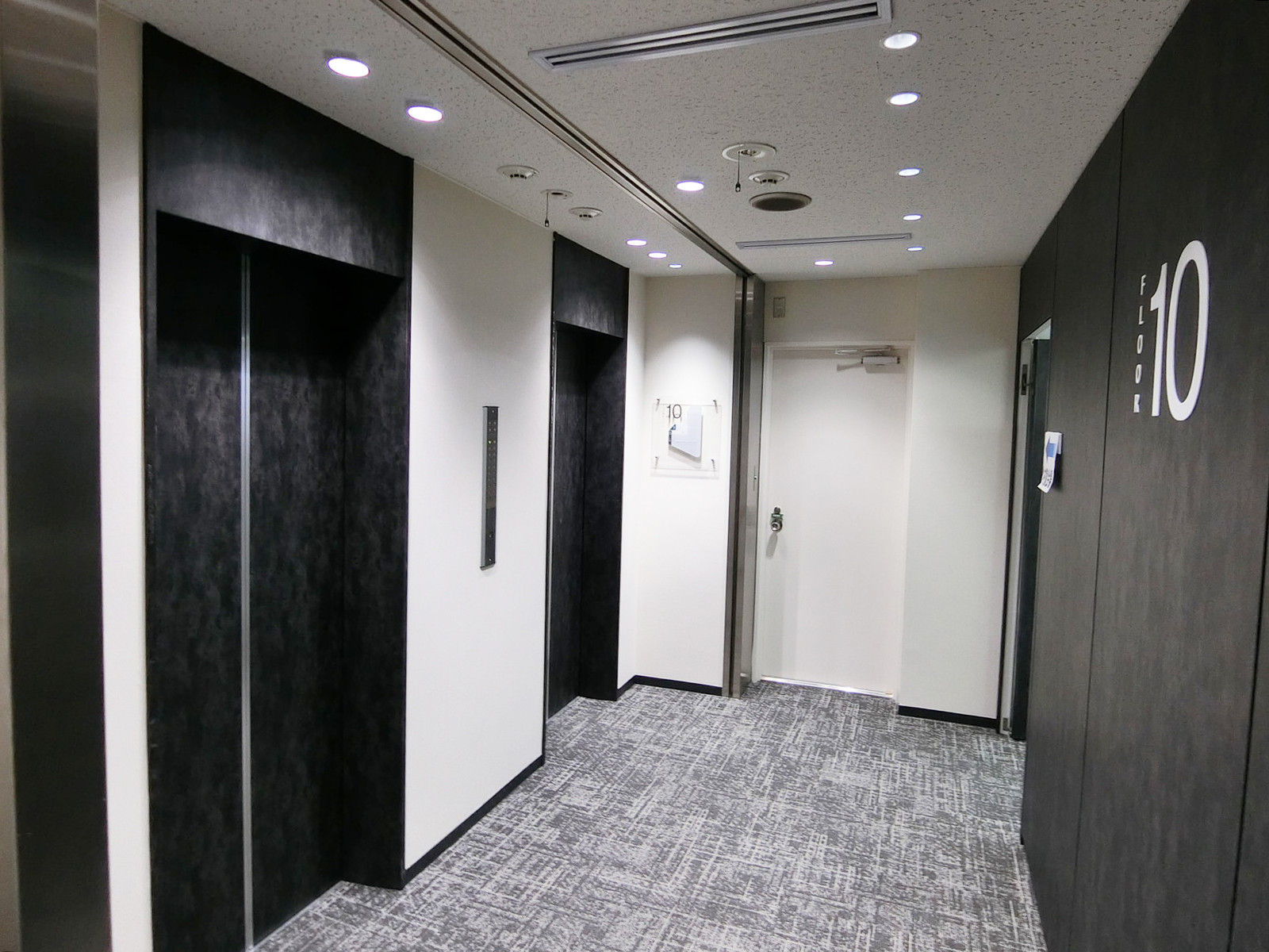 エレベーターホール