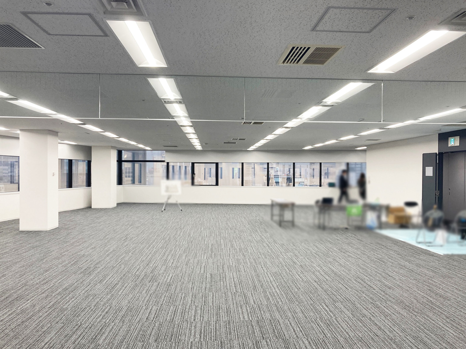 別角度の様子