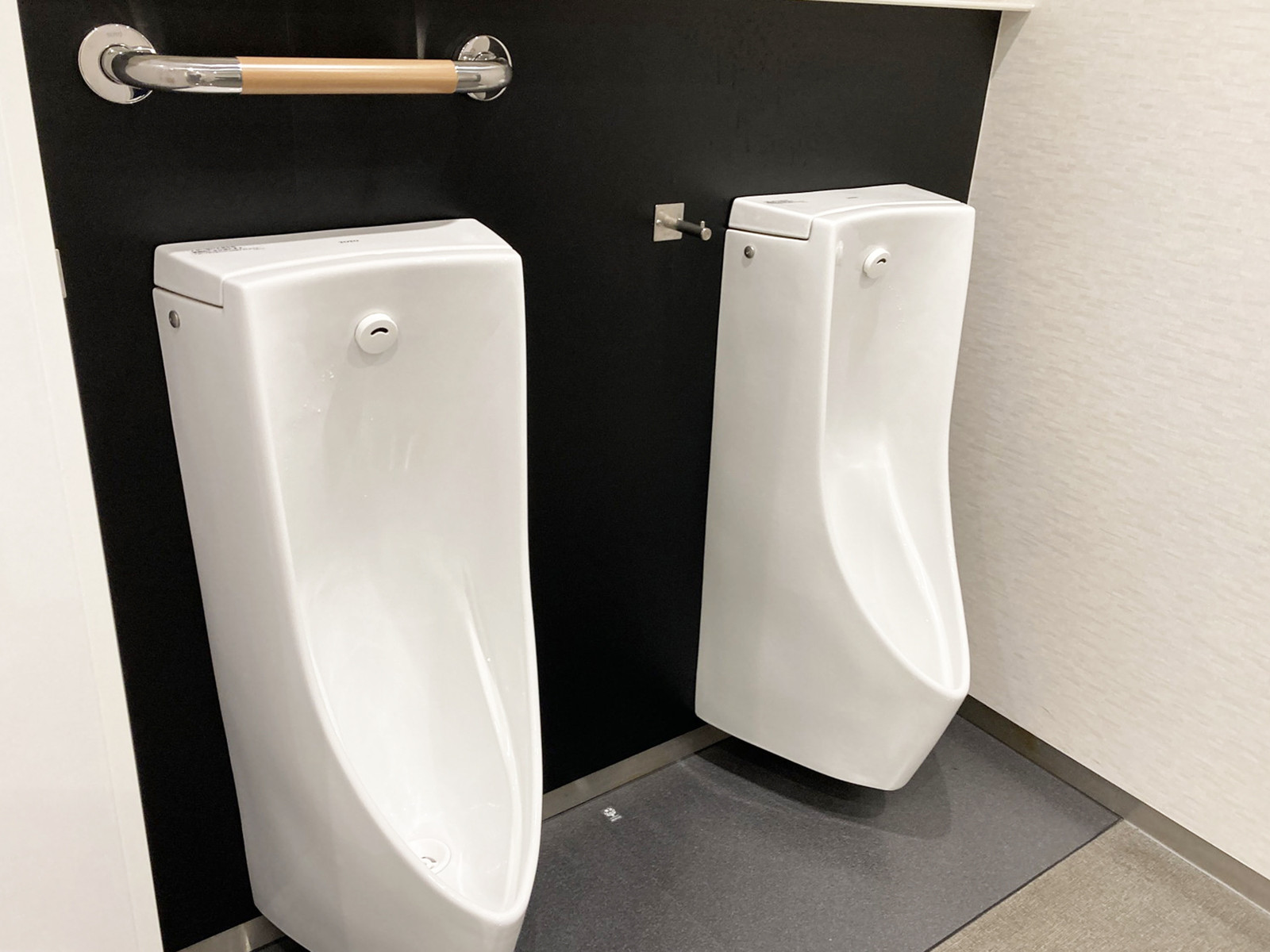 男性用トイレ
