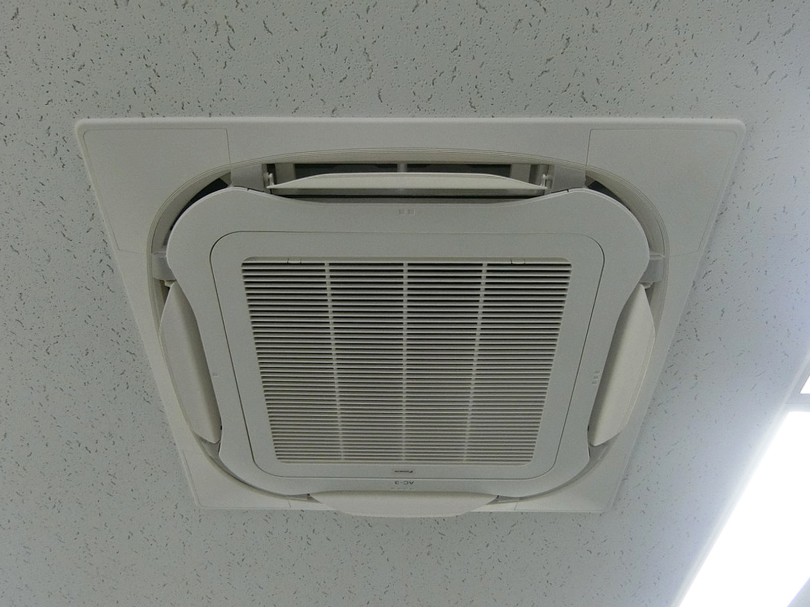 空調