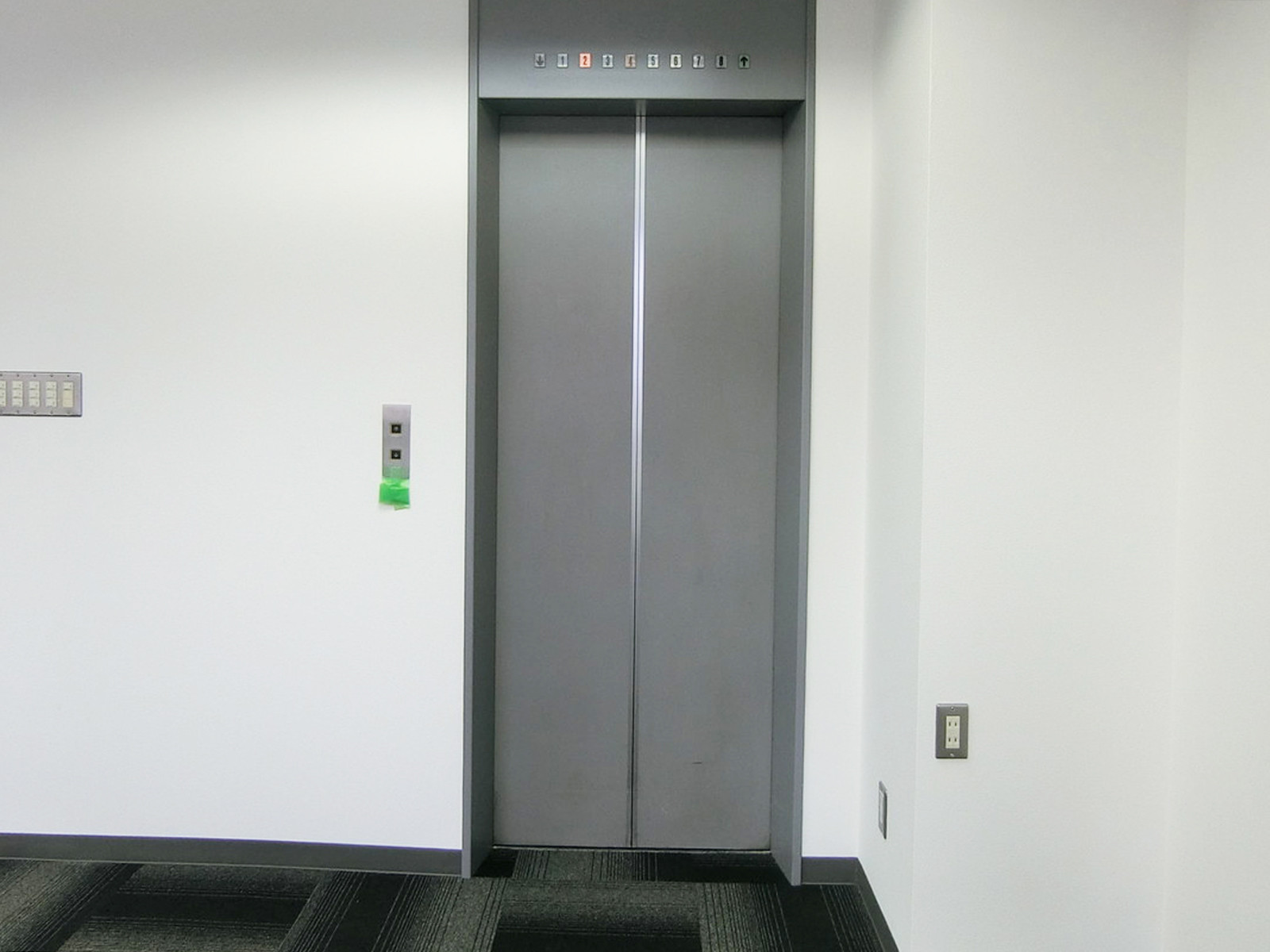 エレベーター