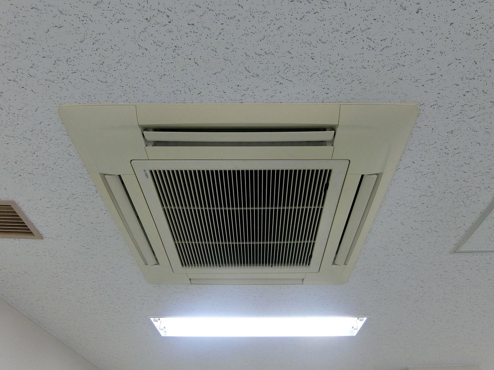 空調