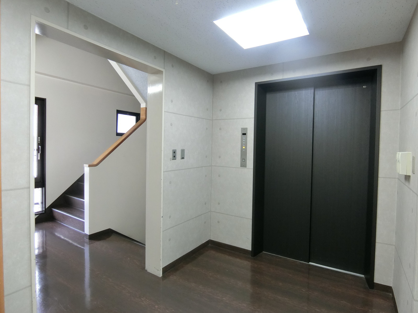 エレベーターホール