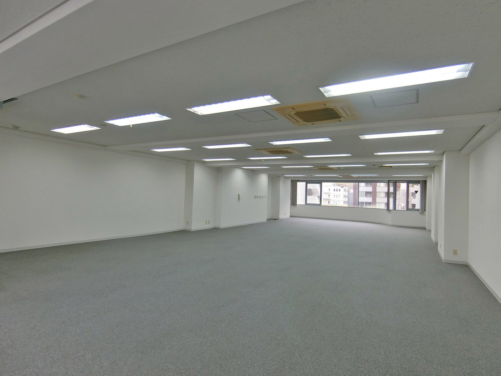 オフィス室内参考画像（6階・約50坪）