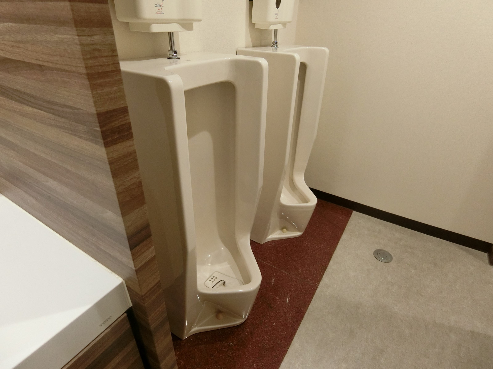 男性用トイレ