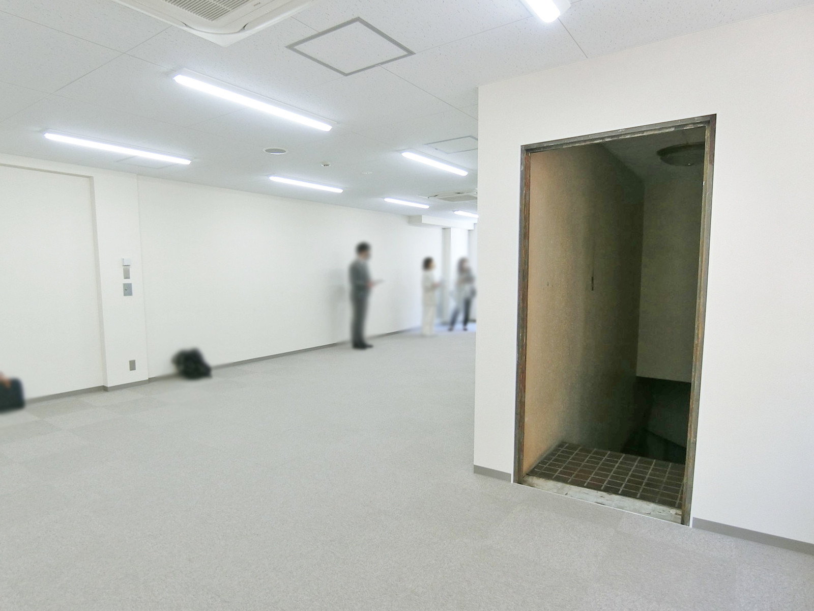 別角度の様子