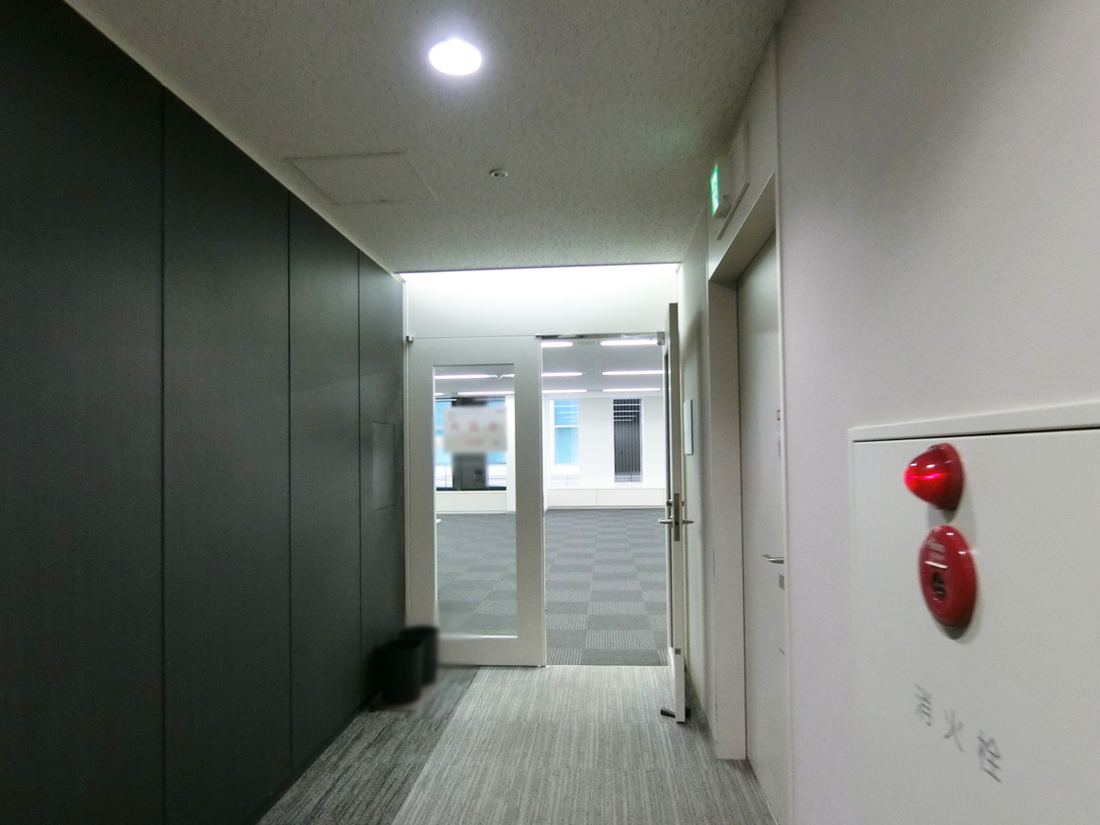 貸室出入口