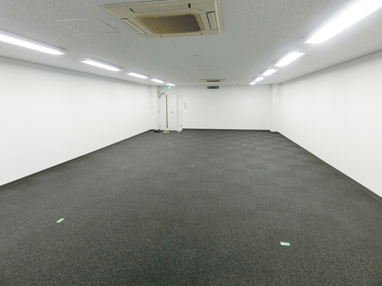 別角度の様子