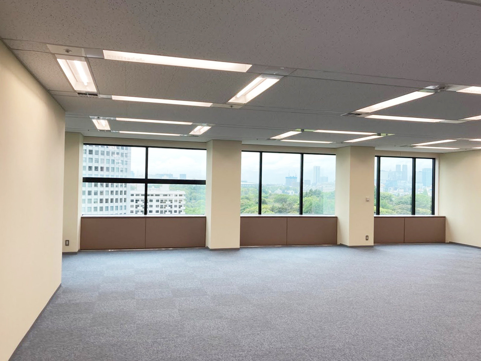 オフィス室内参考画像(12階・約97坪)