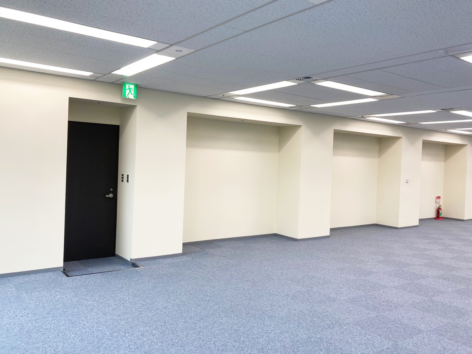 別角度の様子