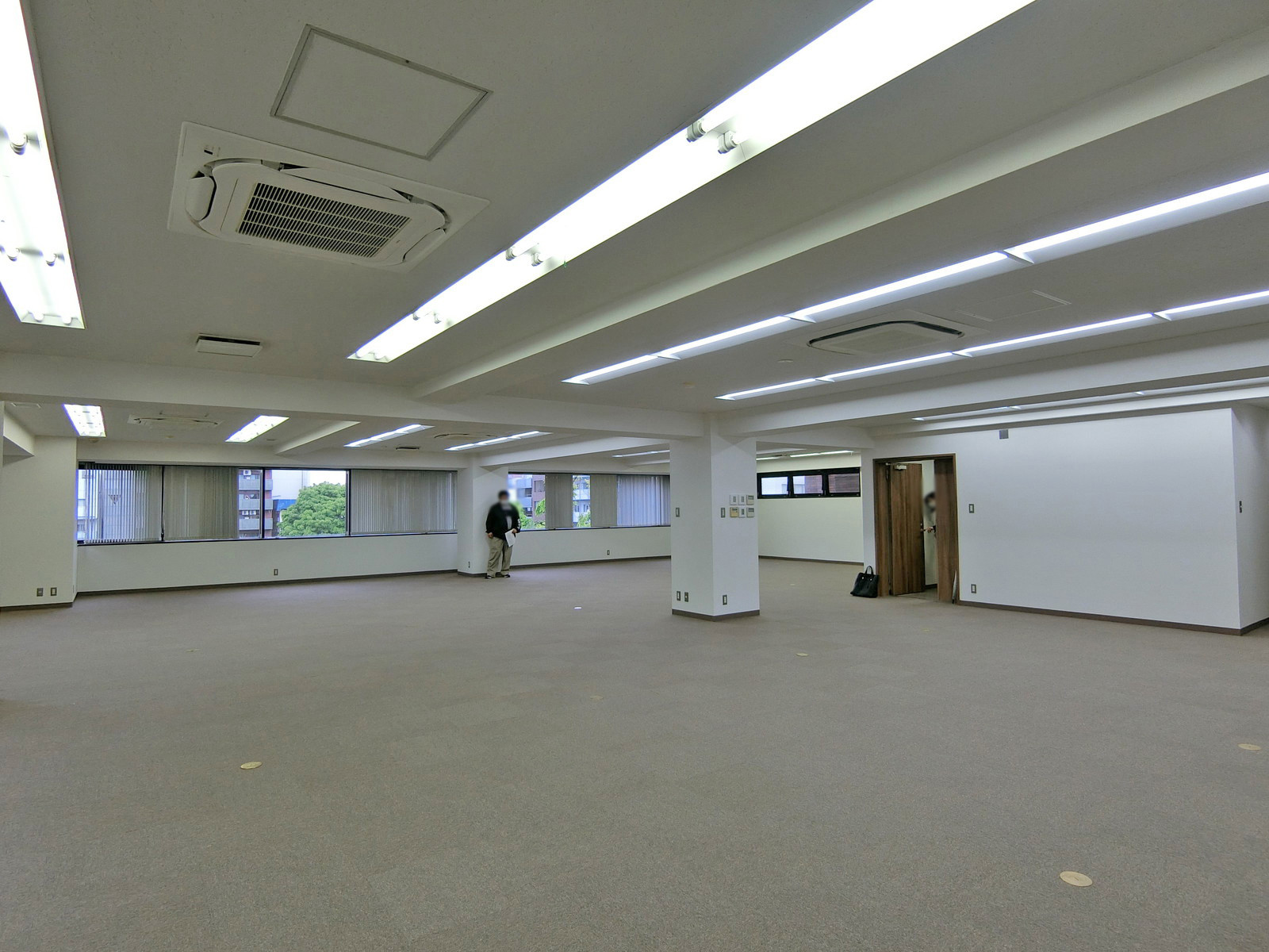 明るい室内