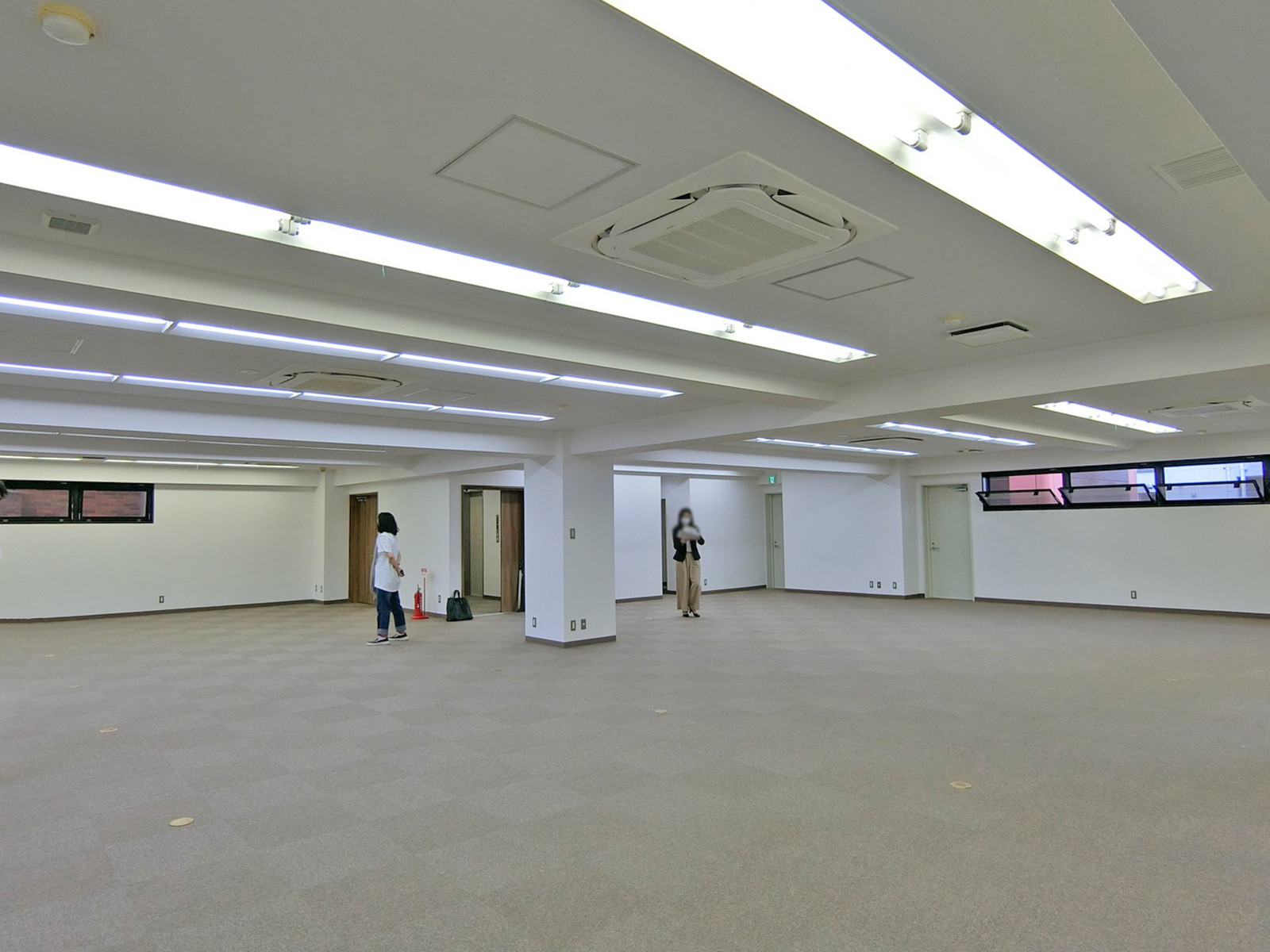 フロア別角度からの様子