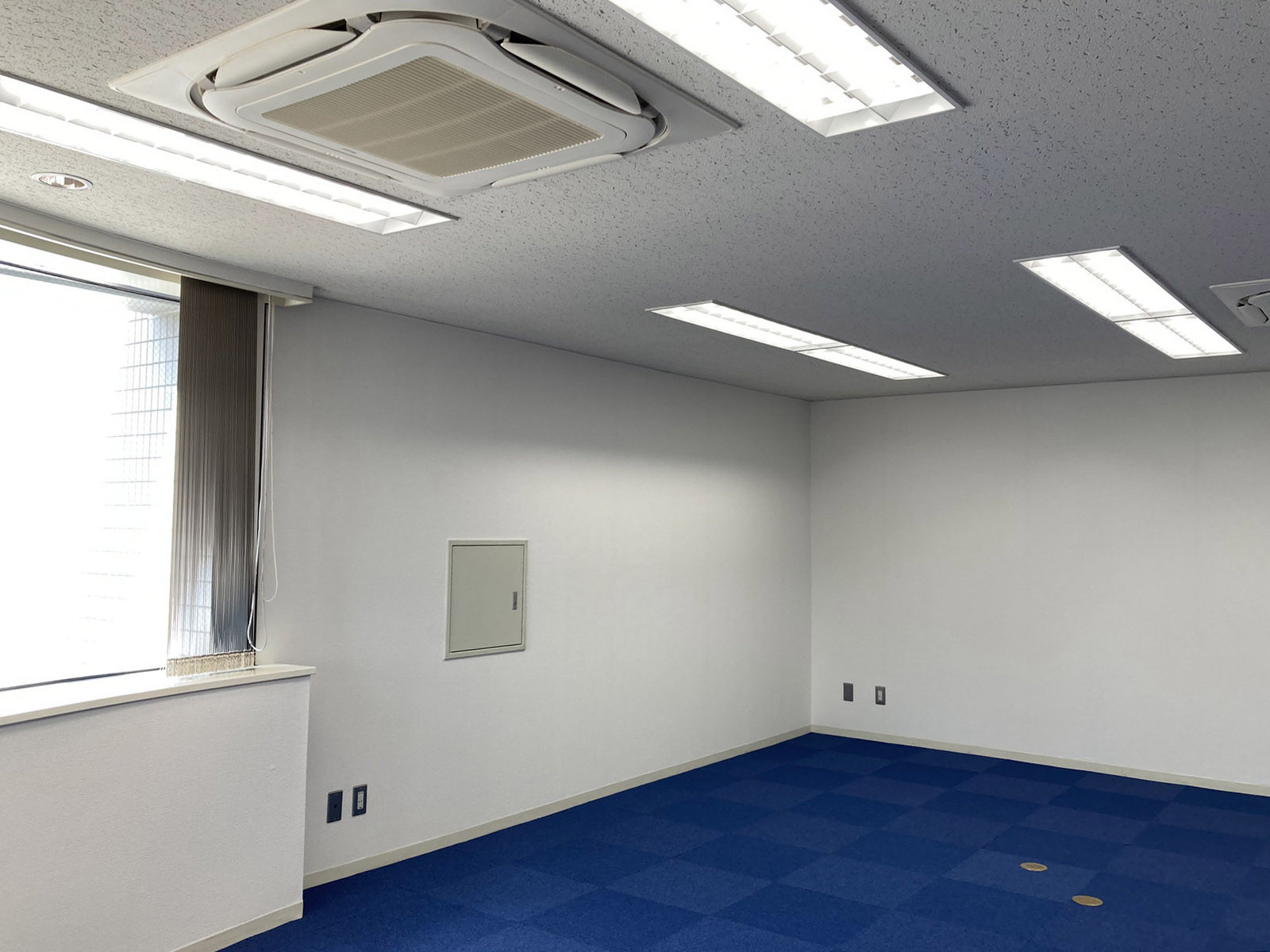 別角度の様子