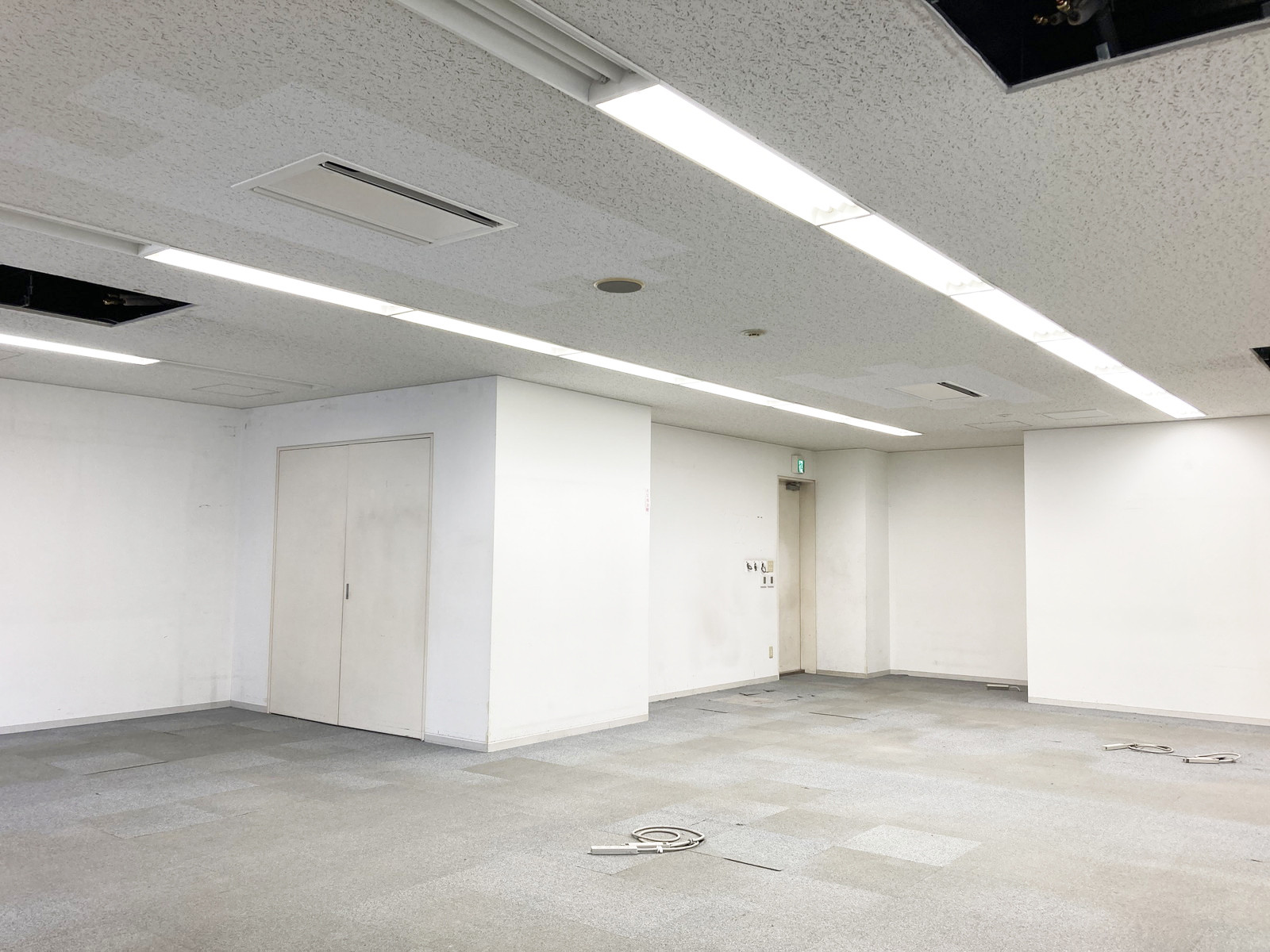 オフィス室内参考画像