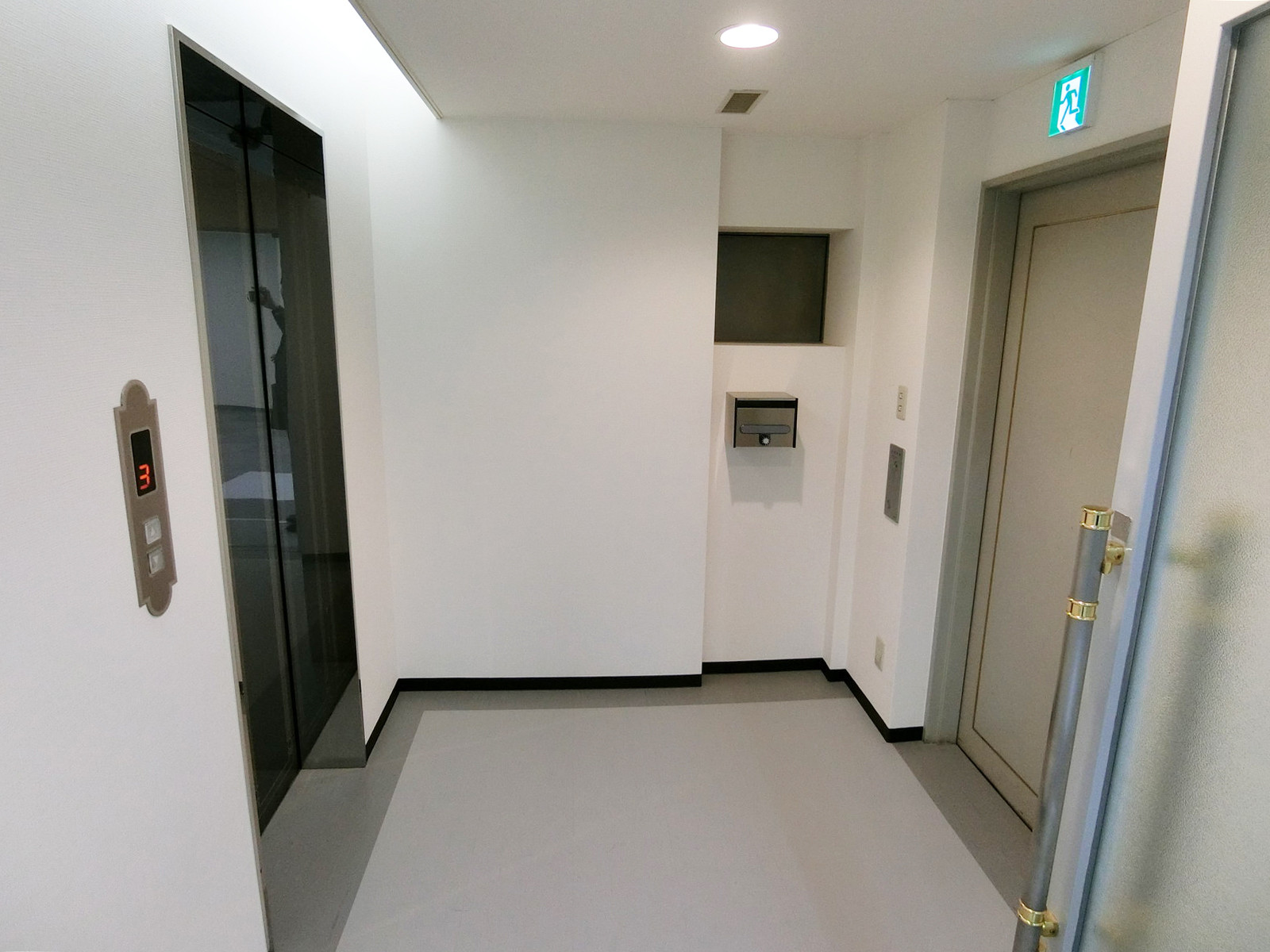 エレベーターホール