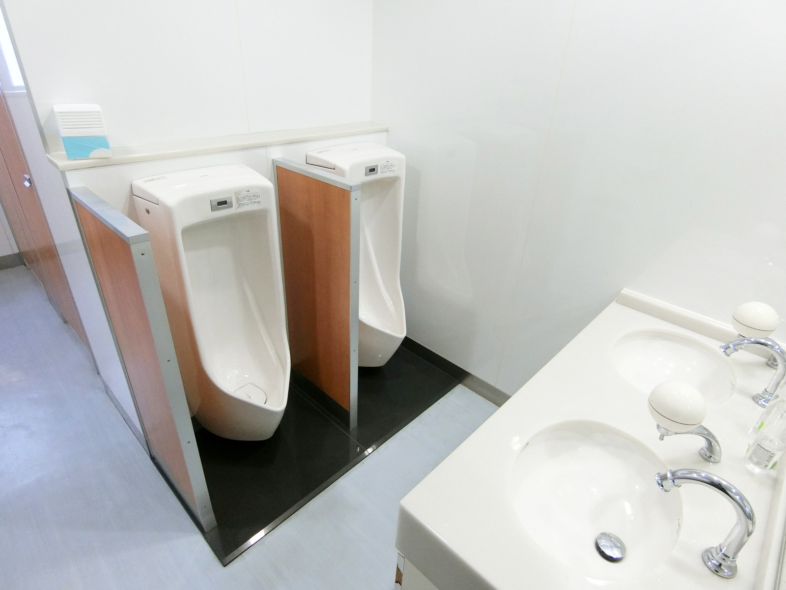 男性用トイレ