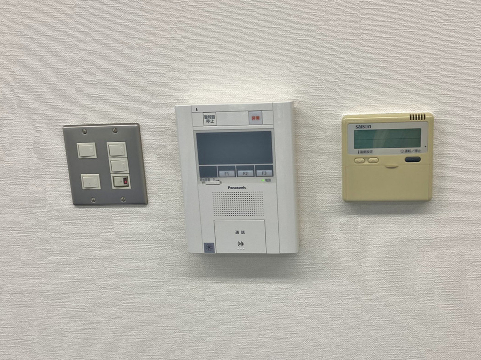 スイッチ類