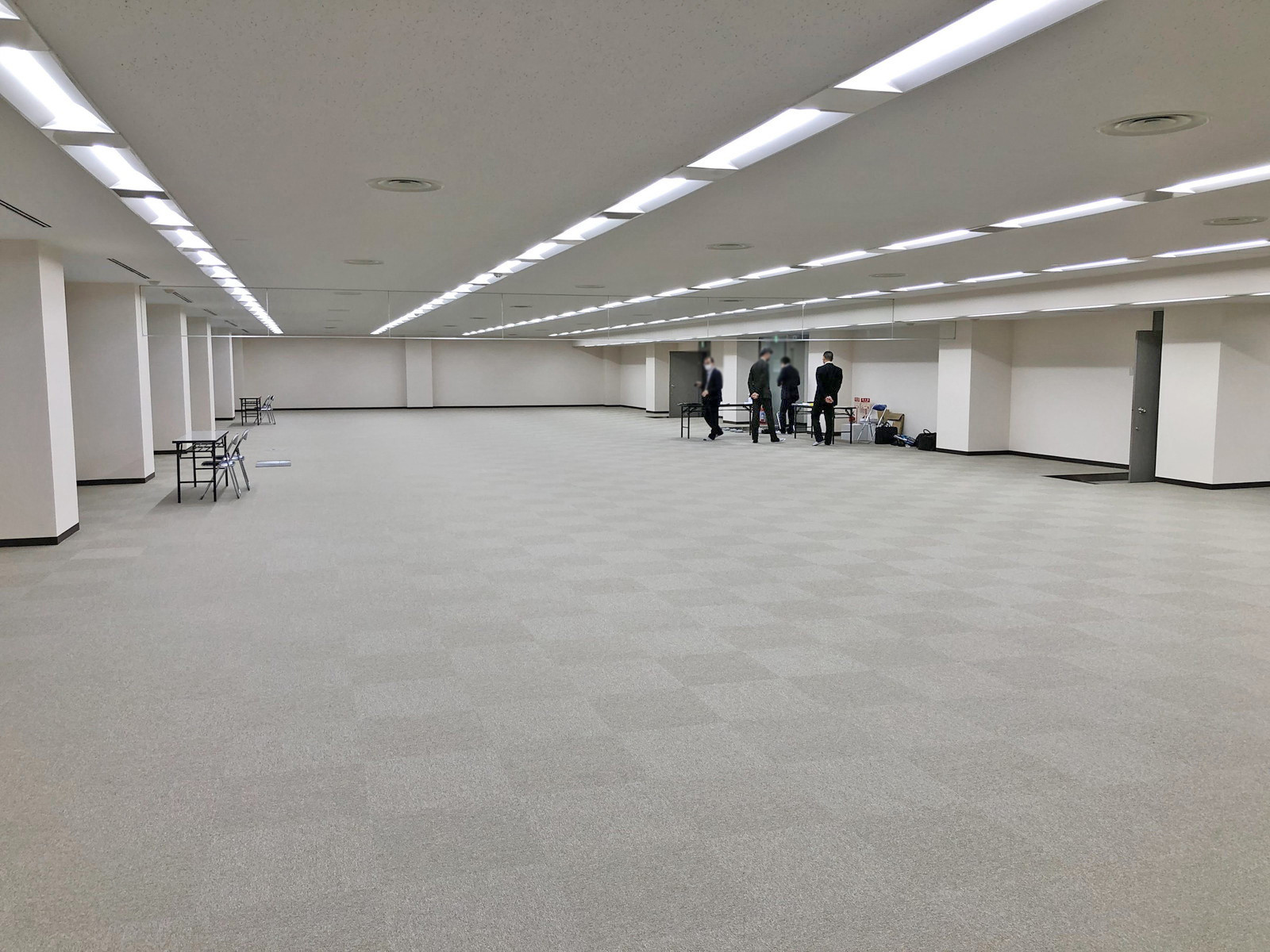 オフィス室内参考画像