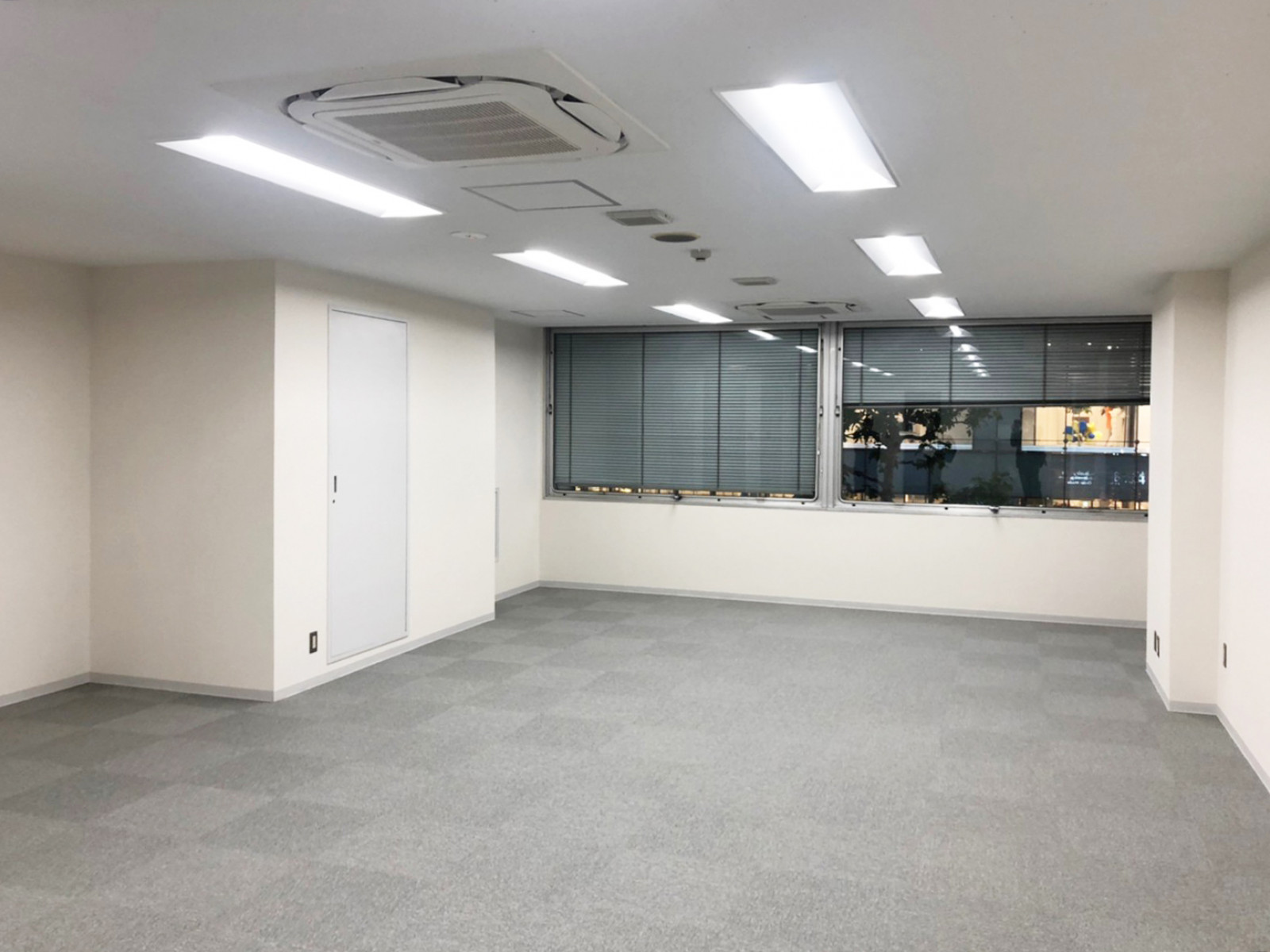 別角度の様子