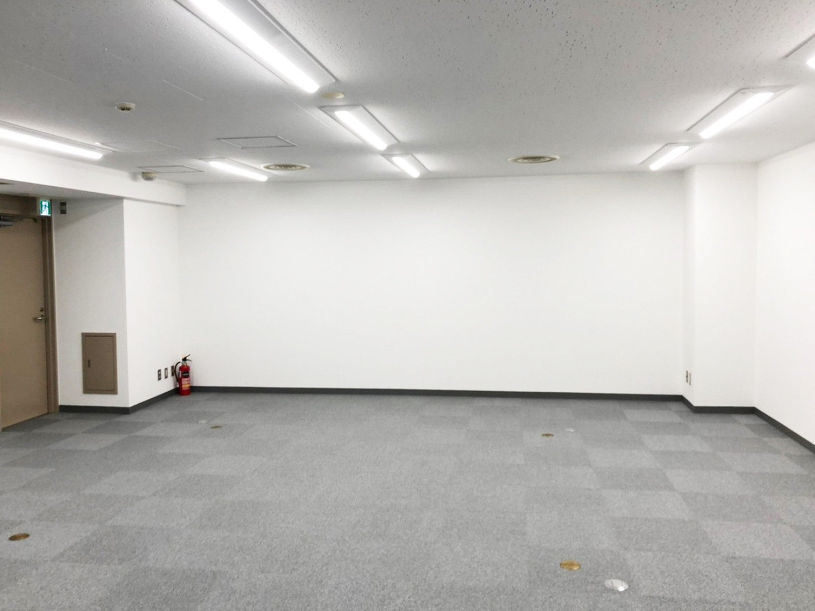 オフィス室内参考画像