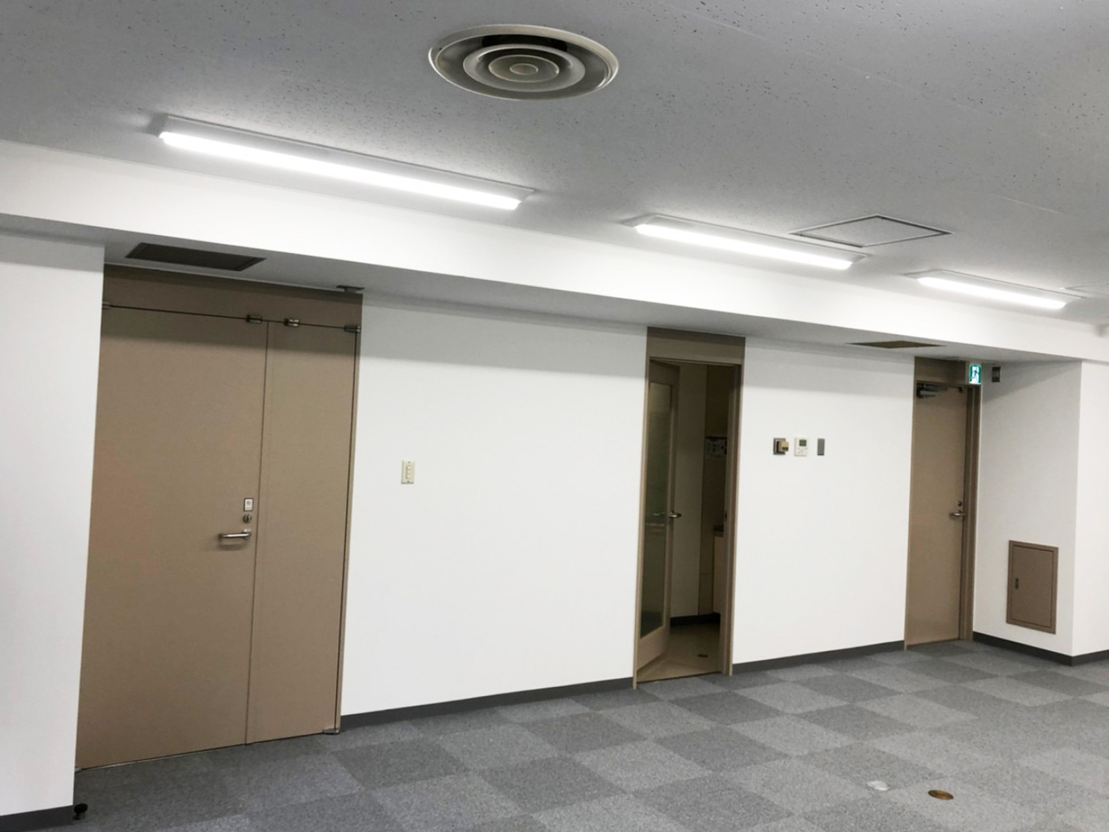 別角度の様子