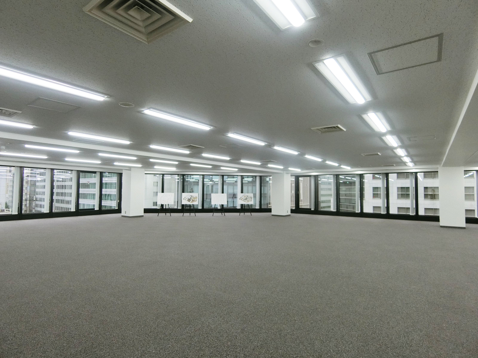 オフィス室内参考画像(7階・約106坪)