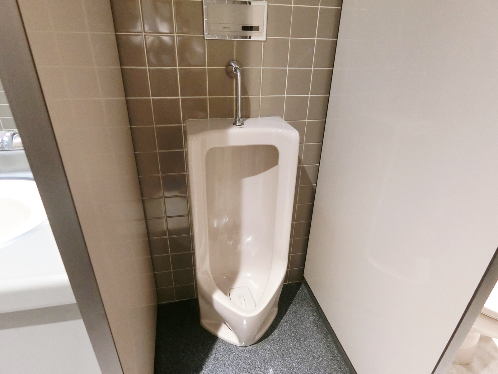 男性用トイレ