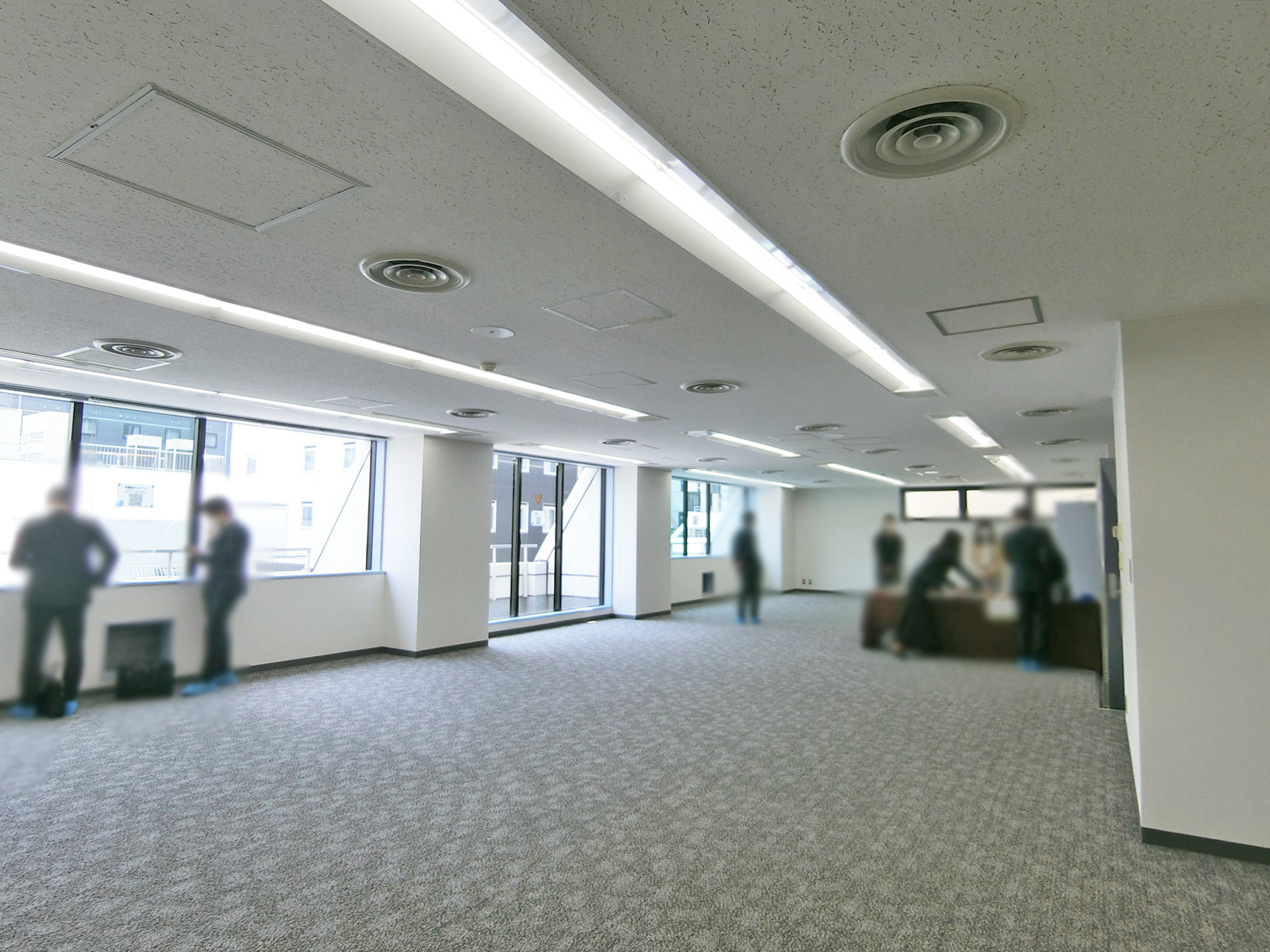 別角度の様子