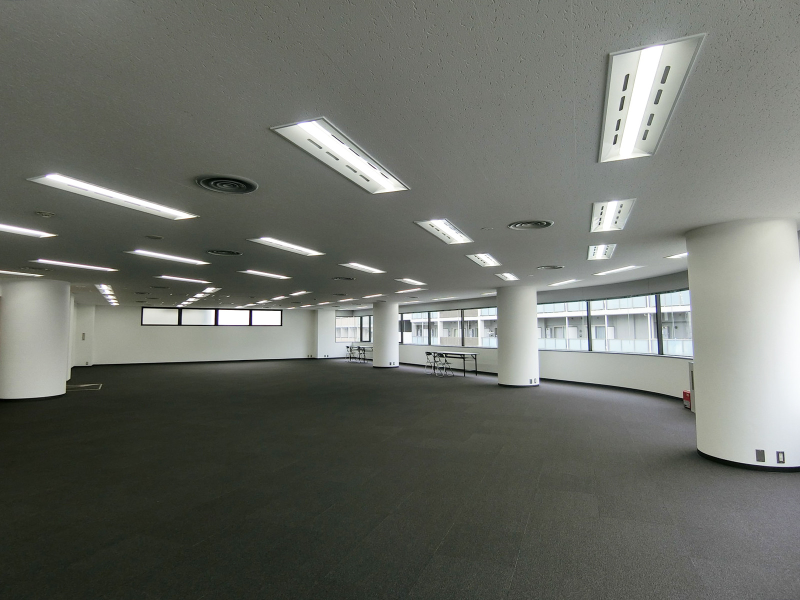 オフィス室内参考画像(8階・約125坪)
